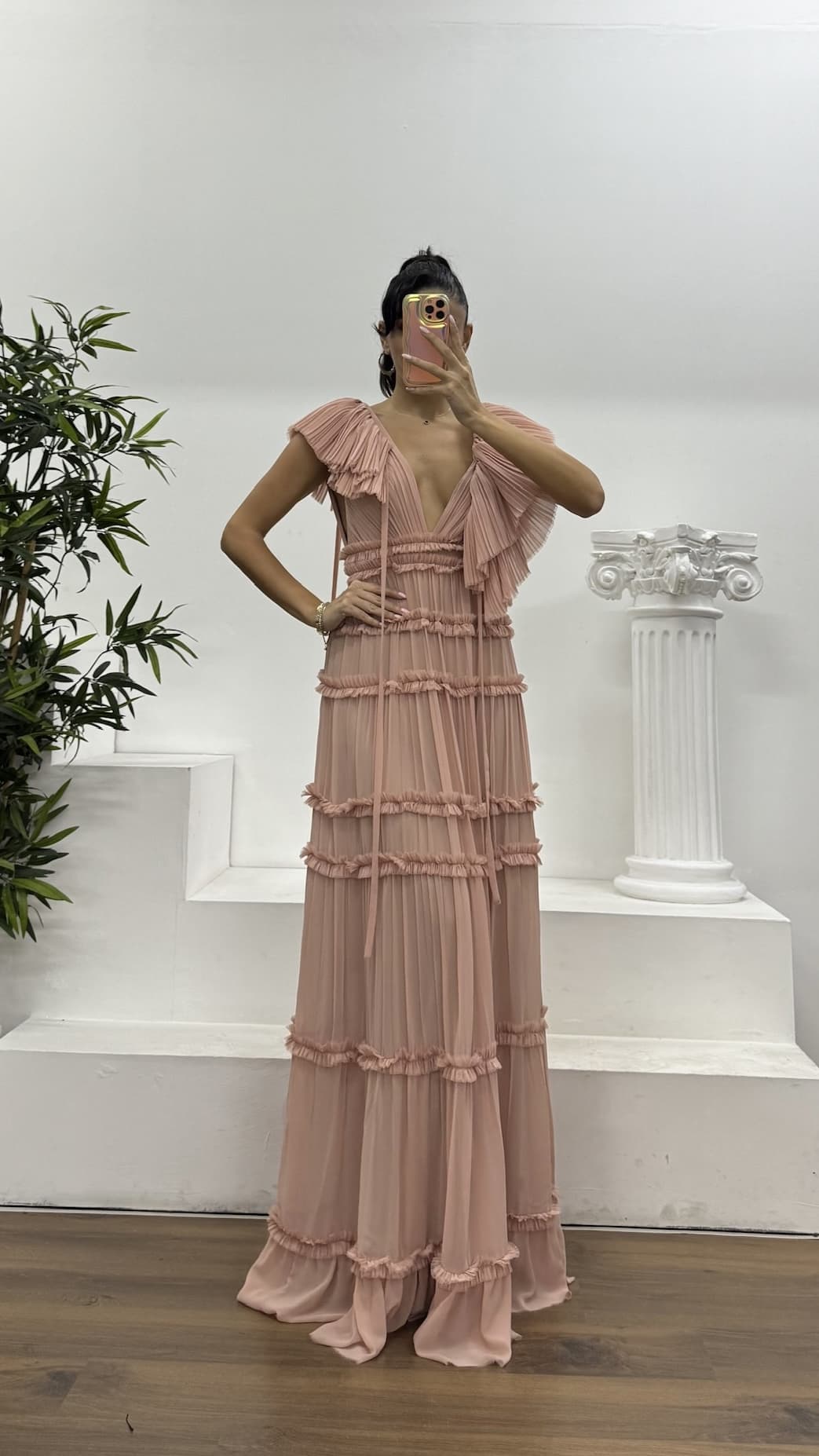 Abito da sera in chiffon con balze a strati di polvere e design speciale